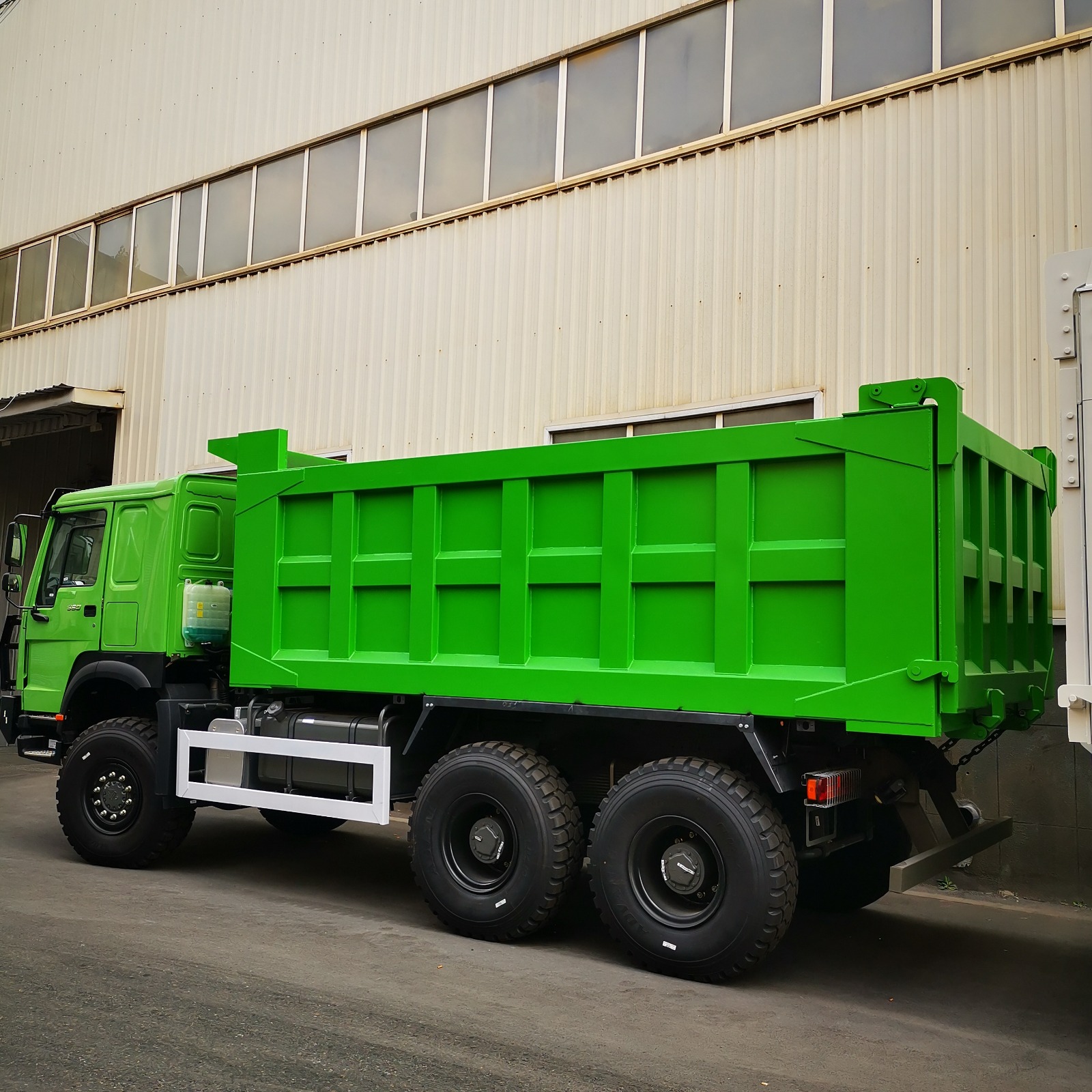 SINOTRUK HOWO 6X6 DUMP TRUCK BRAND NEW LIMITED EDITION